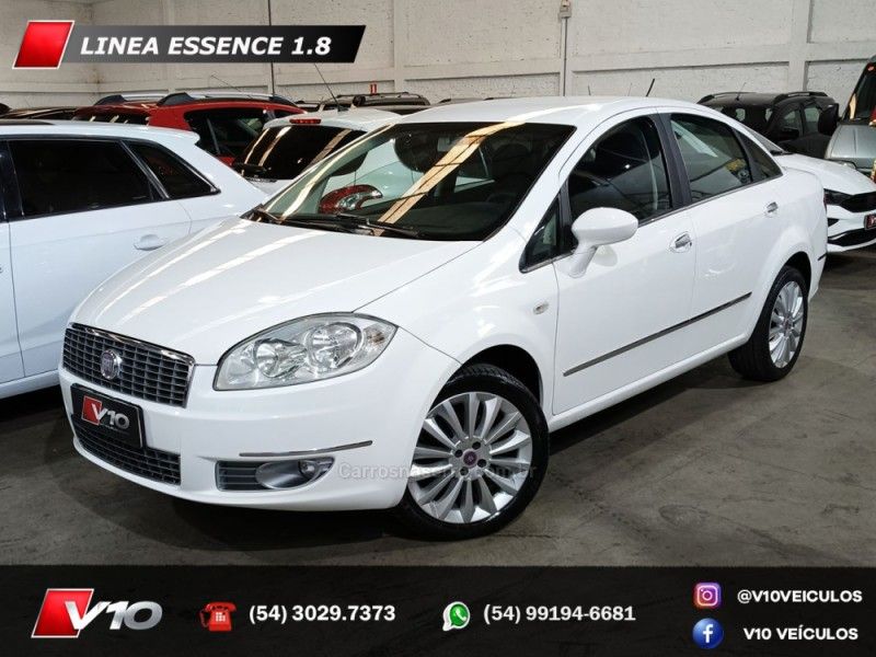 FIAT LINEA 1.8 ESSENCE 16V 2011/2012 V10 VEÍCULOS CAXIAS DO SUL / Carros no Vale