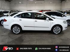 FIAT LINEA 1.8 ESSENCE 16V 2011/2012 V10 VEÍCULOS CAXIAS DO SUL / Carros no Vale