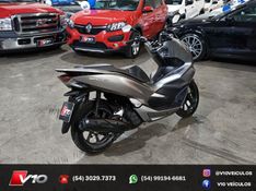 HONDA PCX 150 DLX ABS 2019/2019 V10 VEÍCULOS CAXIAS DO SUL / Carros no Vale