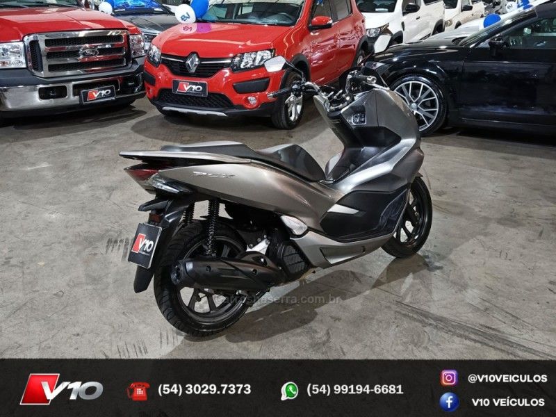 HONDA PCX 150 DLX ABS 2019/2019 V10 VEÍCULOS CAXIAS DO SUL / Carros no Vale