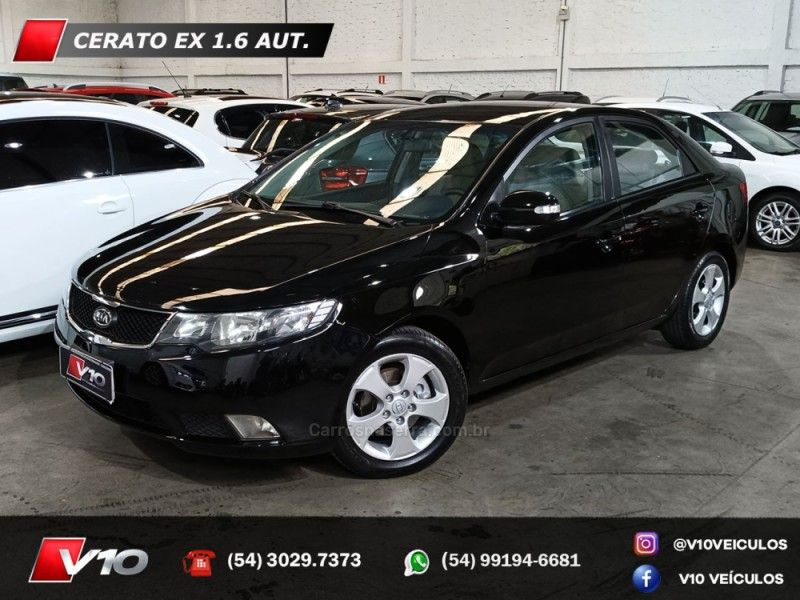 KIA CERATO 1.6 EX2 SEDAN 16V 2009/2010 V10 VEÍCULOS CAXIAS DO SUL / Carros no Vale
