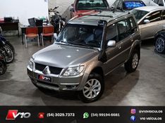 MITSUBISHI PAJERO TR4 2.0 4X4 16V 140CV 2012/2013 V10 VEÍCULOS CAXIAS DO SUL / Carros no Vale