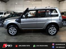 MITSUBISHI PAJERO TR4 2.0 4X4 16V 140CV 2012/2013 V10 VEÍCULOS CAXIAS DO SUL / Carros no Vale