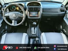 MITSUBISHI PAJERO TR4 2.0 4X4 16V 140CV 2012/2013 V10 VEÍCULOS CAXIAS DO SUL / Carros no Vale