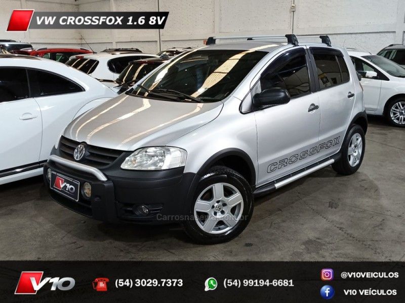 VOLKSWAGEN CROSSFOX 1.6 MI 8V 2005/2005 V10 VEÍCULOS CAXIAS DO SUL / Carros no Vale