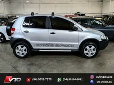 VOLKSWAGEN CROSSFOX 1.6 MI 8V 2005/2005 V10 VEÍCULOS CAXIAS DO SUL / Carros no Vale