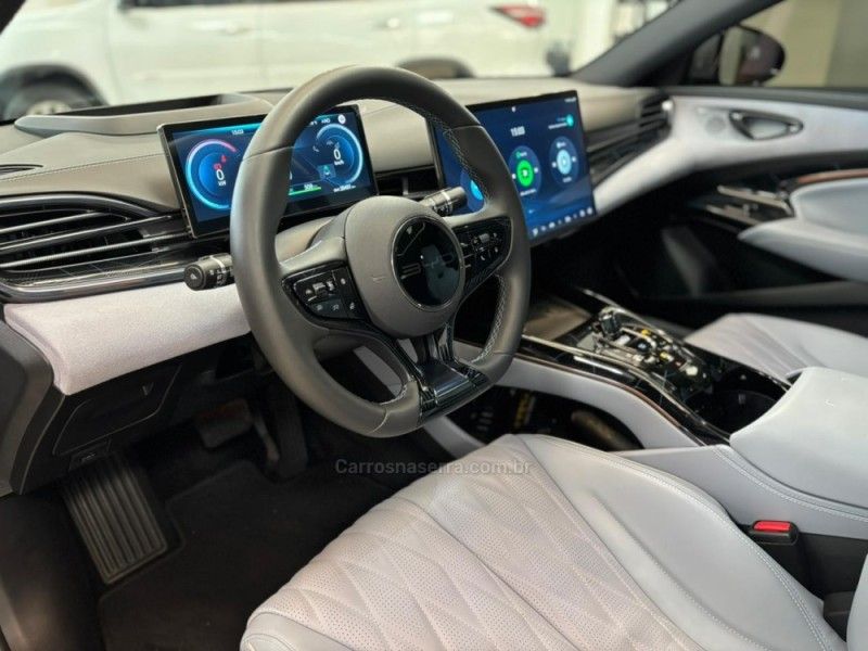 BYD SEAL AWD ELÉTRICO 2023/2024 LUIGGI AUTOMÓVEIS CARLOS BARBOSA / Carros no Vale