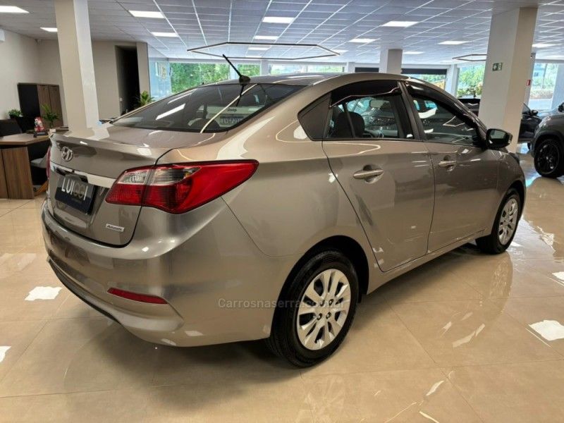 HYUNDAI HB20S 1.6 COMFORT STYLE 16V 2017/2018 LUIGGI AUTOMÓVEIS CARLOS BARBOSA / Carros no Vale HYUNDAI HB20S 1.6 COMFORT STYLE 16V 2017/2018 LUIGGI AUTOMÓVEIS CARLOS BARBOSA / Carros no Vale