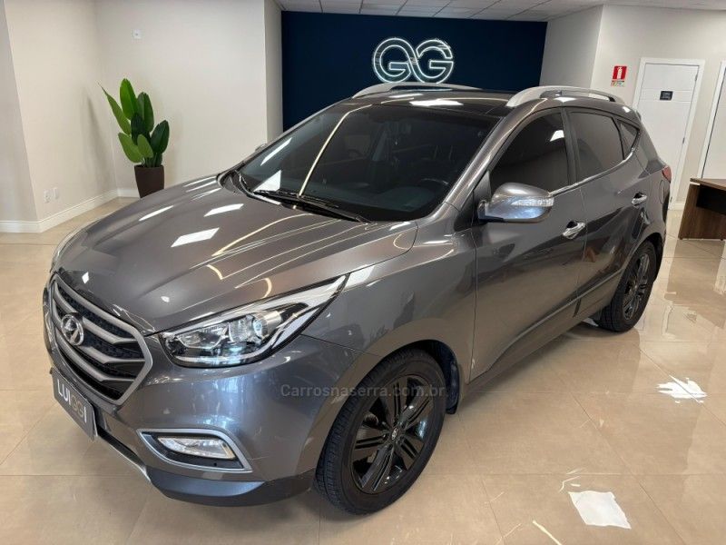 HYUNDAI IX35 2.0 GL 4X2 16V 2016/2017 LUIGGI AUTOMÓVEIS CARLOS BARBOSA / Carros no Vale