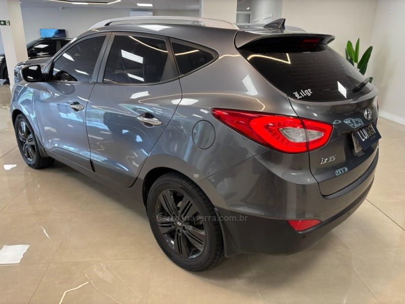 HYUNDAI IX35 2.0 GL 4X2 16V 2016/2017 LUIGGI AUTOMÓVEIS CARLOS BARBOSA / Carros no Vale
