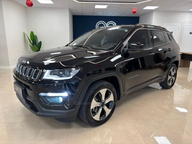 JEEP COMPASS 2.0 16V LONGITUDE 2017/2018 LUIGGI AUTOMÓVEIS CARLOS BARBOSA / Carros no Vale JEEP COMPASS 2.0 16V LONGITUDE 2017/2018 LUIGGI AUTOMÓVEIS CARLOS BARBOSA / Carros no Vale
