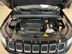 JEEP COMPASS 2.0 16V LONGITUDE 2017/2018 LUIGGI AUTOMÓVEIS CARLOS BARBOSA / Carros no Vale
