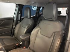 JEEP RENEGADE 1.3 LONGITUDE T270 16V TURBO 2024/2024 LUIGGI AUTOMÓVEIS CARLOS BARBOSA / Carros no Vale