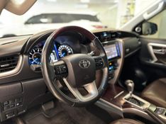 TOYOTA HILUX 2.8 SRX 4X4 CD 16V 2017/2017 LUIGGI AUTOMÓVEIS CARLOS BARBOSA / Carros no Vale