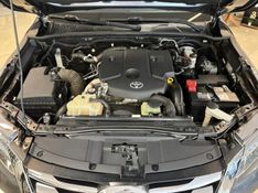 TOYOTA HILUX 2.8 SRX 4X4 CD 16V 2017/2017 LUIGGI AUTOMÓVEIS CARLOS BARBOSA / Carros no Vale