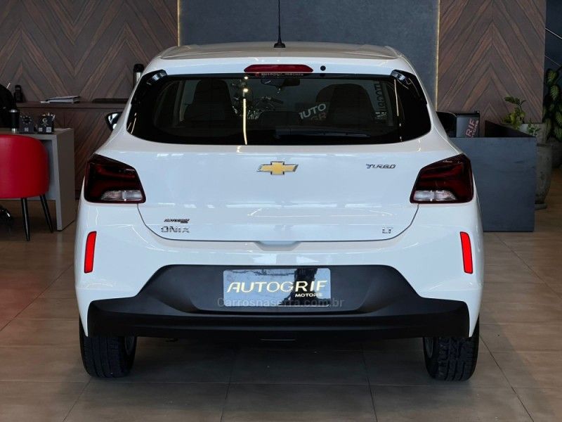 CHEVROLET ONIX 1.0 LT 12V TURBO 2022/2023 AUTOGRIF MOTORS CAMPO BOM / Carros no Vale