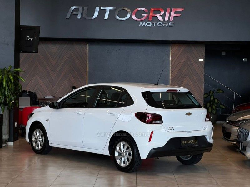 CHEVROLET ONIX 1.0 LT 12V TURBO 2022/2023 AUTOGRIF MOTORS CAMPO BOM / Carros no Vale