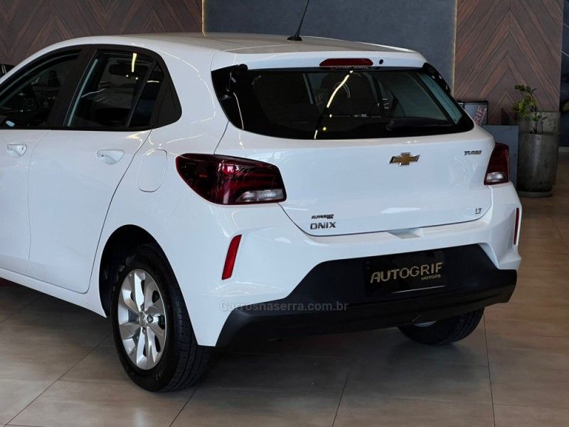 CHEVROLET ONIX 1.0 LT 12V TURBO 2022/2023 AUTOGRIF MOTORS CAMPO BOM / Carros no Vale