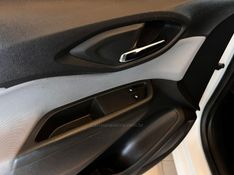 CHEVROLET ONIX 1.4 MPFI LT 8V 2018/2019 AUTOGRIF MOTORS CAMPO BOM / Carros no Vale