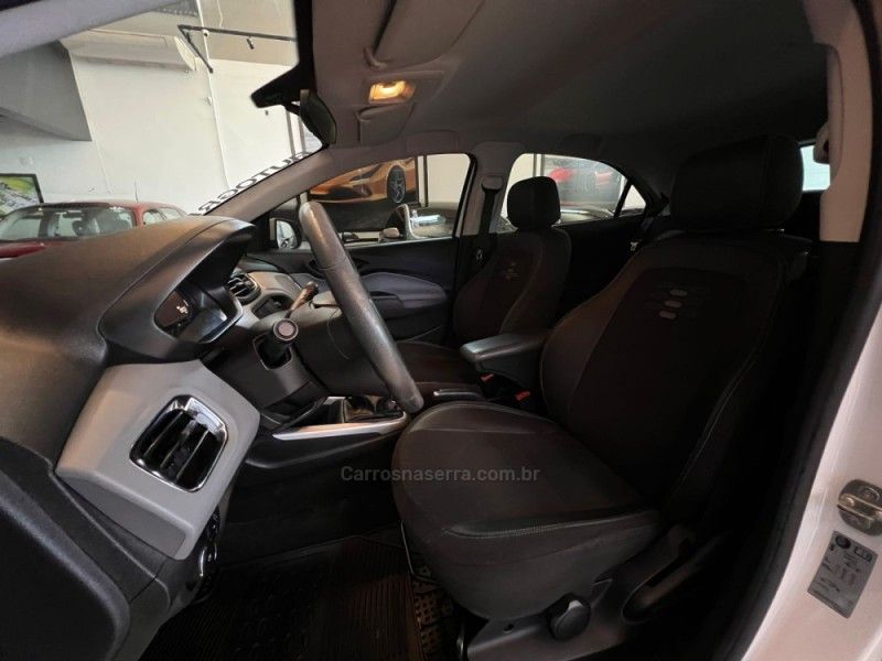 CHEVROLET ONIX 1.4 MPFI LT 8V 2018/2019 AUTOGRIF MOTORS CAMPO BOM / Carros no Vale