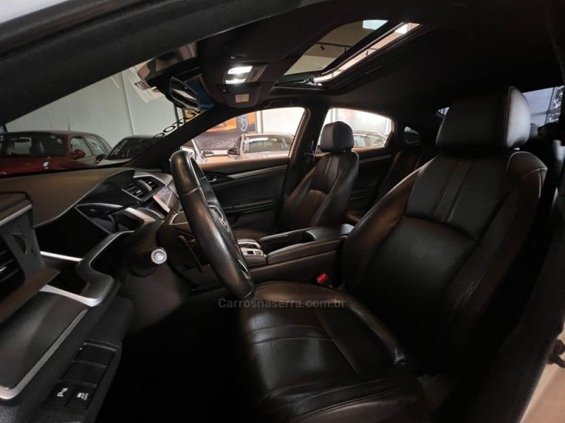 HONDA CIVIC 1.5 16V TOURING TURBO 2019/2019 AUTOGRIF MOTORS CAMPO BOM / Carros no Vale HONDA CIVIC 1.5 16V TOURING TURBO 2019/2019 AUTOGRIF MOTORS CAMPO BOM / Carros no Vale