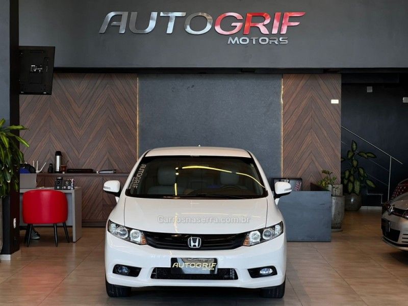 HONDA CIVIC 1.8 LXS 16V 2014/2014 AUTOGRIF MOTORS CAMPO BOM / Carros no Vale