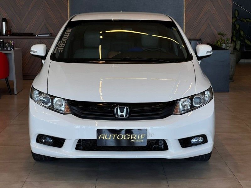 HONDA CIVIC 1.8 LXS 16V 2014/2014 AUTOGRIF MOTORS CAMPO BOM / Carros no Vale