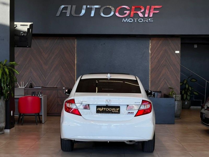 HONDA CIVIC 2.0 EXR 16V 2015/2016 AUTOGRIF MOTORS CAMPO BOM / Carros no Vale HONDA CIVIC 2.0 EXR 16V 2015/2016 AUTOGRIF MOTORS CAMPO BOM / Carros no Vale