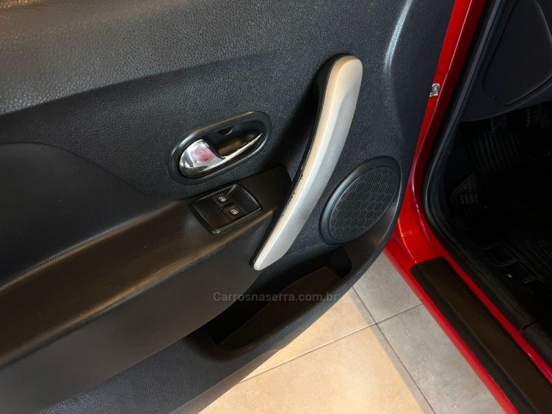 RENAULT SANDERO 1.6 EXPRESSION 16V 2016/2017 AUTOGRIF MOTORS CAMPO BOM / Carros no Vale RENAULT SANDERO 1.6 EXPRESSION 16V 2016/2017 AUTOGRIF MOTORS CAMPO BOM / Carros no Vale