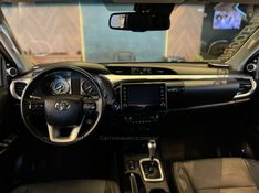 TOYOTA HILUX 2.8 SRX PLUS 4X4 CD TURBO 2021/2021 AUTOGRIF MOTORS CAMPO BOM / Carros no Vale