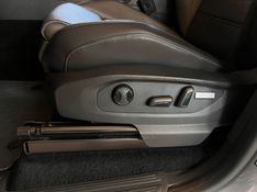 VOLKSWAGEN AMAROK 3.0 V6 TDI HIGHLINE CD 4MOTION 2022/2022 AUTOGRIF MOTORS CAMPO BOM / Carros no Vale