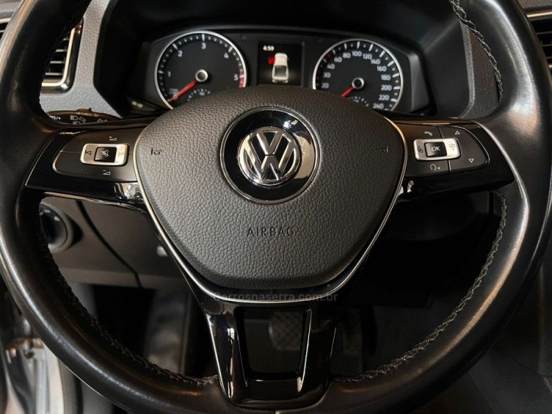 VOLKSWAGEN AMAROK 3.0 V6 TDI HIGHLINE CD 4MOTION 2022/2022 AUTOGRIF MOTORS CAMPO BOM / Carros no Vale