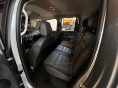 VOLKSWAGEN AMAROK 3.0 V6 TDI HIGHLINE CD 4MOTION 2022/2022 AUTOGRIF MOTORS CAMPO BOM / Carros no Vale