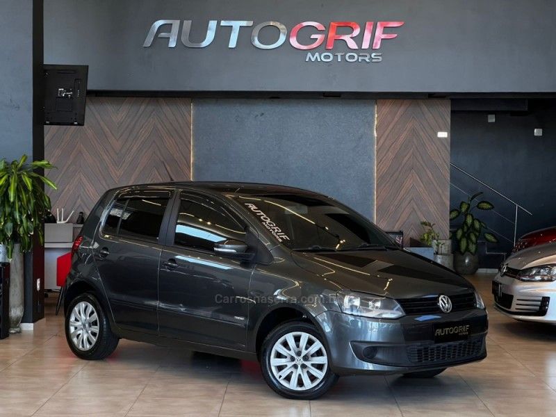 VOLKSWAGEN FOX 1.6 MI 8V 2013/2013 AUTOGRIF MOTORS CAMPO BOM / Carros no Vale