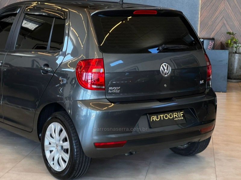 VOLKSWAGEN FOX 1.6 MI 8V 2013/2013 AUTOGRIF MOTORS CAMPO BOM / Carros no Vale