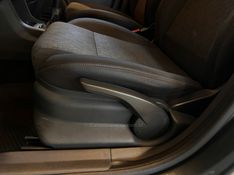 VOLKSWAGEN FOX 1.6 MI 8V 2013/2013 AUTOGRIF MOTORS CAMPO BOM / Carros no Vale