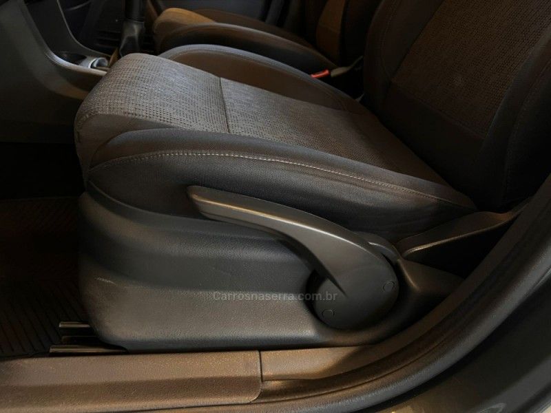 VOLKSWAGEN FOX 1.6 MI 8V 2013/2013 AUTOGRIF MOTORS CAMPO BOM / Carros no Vale