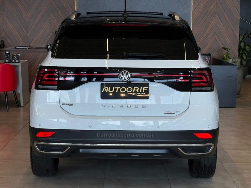 VOLKSWAGEN T-CROSS 1.4 HIGHLINE TSI 16V 2020/2020 AUTOGRIF MOTORS CAMPO BOM / Carros no Vale VOLKSWAGEN T-CROSS 1.4 HIGHLINE TSI 16V 2020/2020 AUTOGRIF MOTORS CAMPO BOM / Carros no Vale