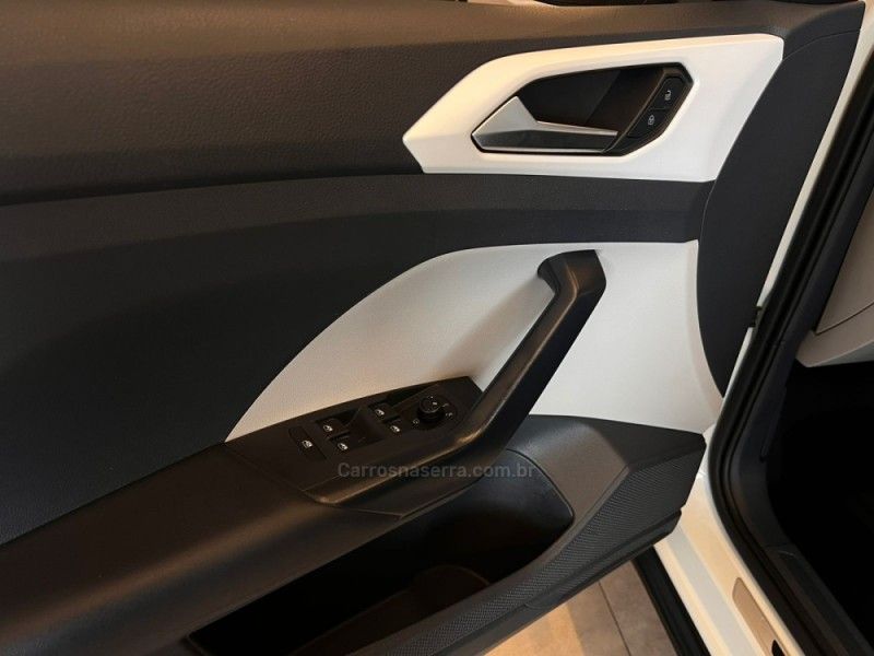 VOLKSWAGEN T-CROSS 1.4 HIGHLINE TSI 16V 2020/2020 AUTOGRIF MOTORS CAMPO BOM / Carros no Vale VOLKSWAGEN T-CROSS 1.4 HIGHLINE TSI 16V 2020/2020 AUTOGRIF MOTORS CAMPO BOM / Carros no Vale