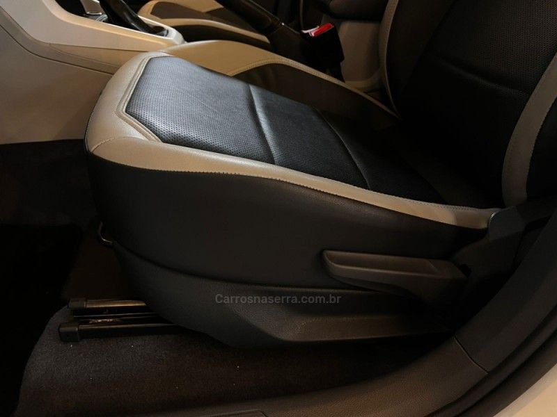 VOLKSWAGEN T-CROSS 1.4 HIGHLINE TSI 16V 2020/2020 AUTOGRIF MOTORS CAMPO BOM / Carros no Vale VOLKSWAGEN T-CROSS 1.4 HIGHLINE TSI 16V 2020/2020 AUTOGRIF MOTORS CAMPO BOM / Carros no Vale