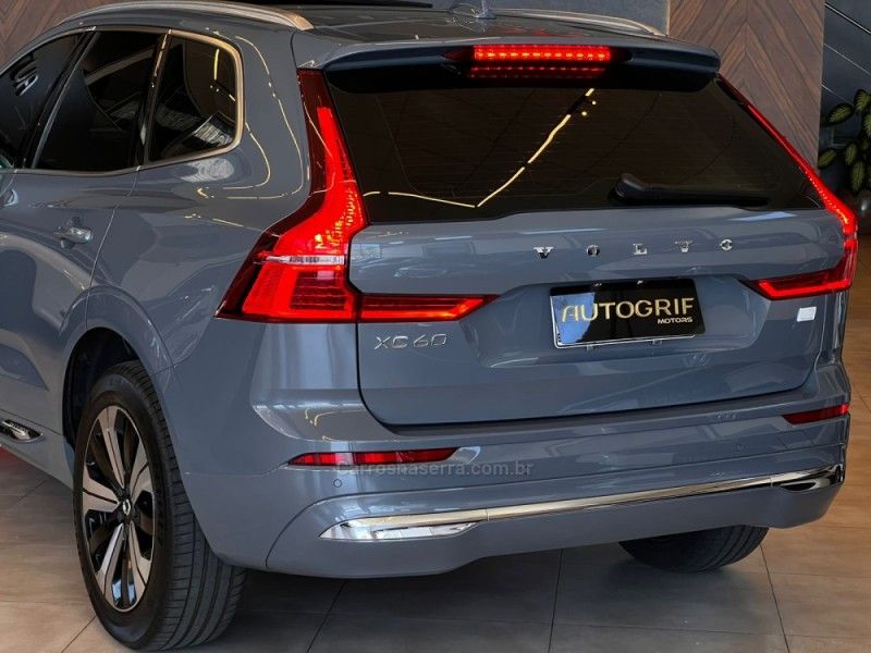 VOLVO XC60 2.0 T8 RECHARGE PLUS AWD HIBRIDO 2022/2023 AUTOGRIF MOTORS CAMPO BOM / Carros no Vale