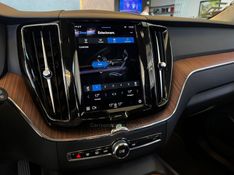 VOLVO XC60 2.0 T8 RECHARGE PLUS AWD HIBRIDO 2022/2023 AUTOGRIF MOTORS CAMPO BOM / Carros no Vale