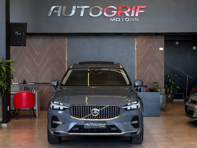 VOLVO XC60 2.0 T8 RECHARGE PLUS AWD HIBRIDO 2022/2023 AUTOGRIF MOTORS CAMPO BOM / Carros no Vale