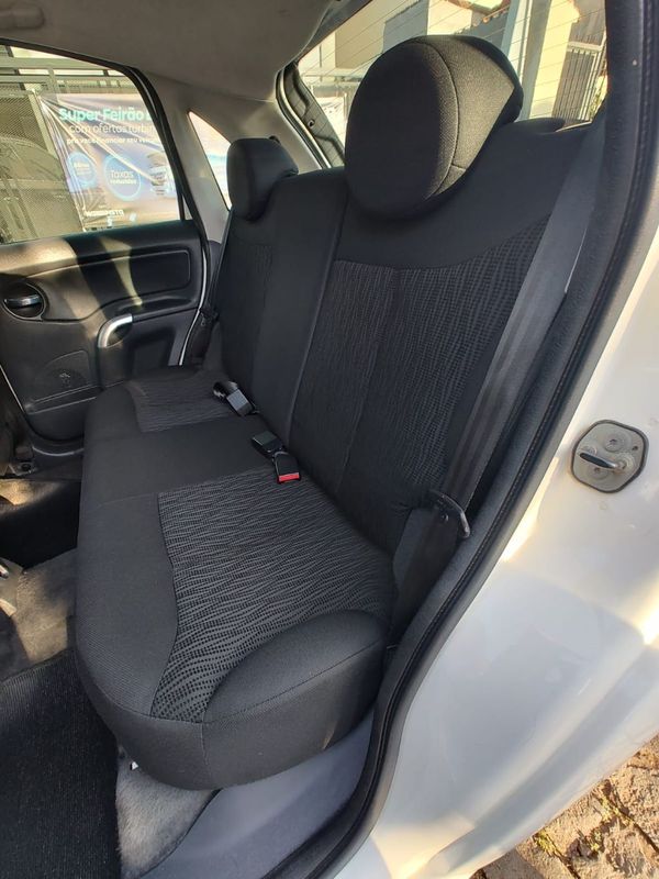 Citroen C3 GLX 1.4/ GLX Sonora 8V 2012/2012 RENNER AUTOMÓVEIS LAJEADO / Carros no Vale