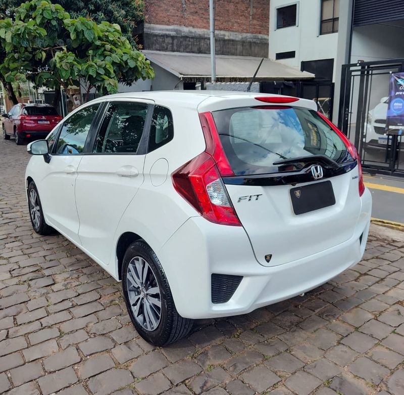Honda Fit EX/S 1.5 /one 16V 2015/2015 RENNER AUTOMÓVEIS LAJEADO / Carros no Vale Honda Fit EX/S 1.5 /one 16V 2015/2015 RENNER AUTOMÓVEIS LAJEADO / Carros no Vale