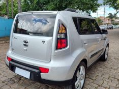 KIA SOUL 1.6/ 16V Mec. 2010/2011 RENNER AUTOMÓVEIS LAJEADO / Carros no Vale