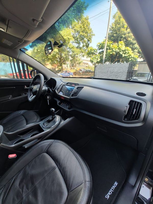 KIA Sportage LX 2.0 16V/ 16V 2011/2011 RENNER AUTOMÓVEIS LAJEADO / Carros no Vale