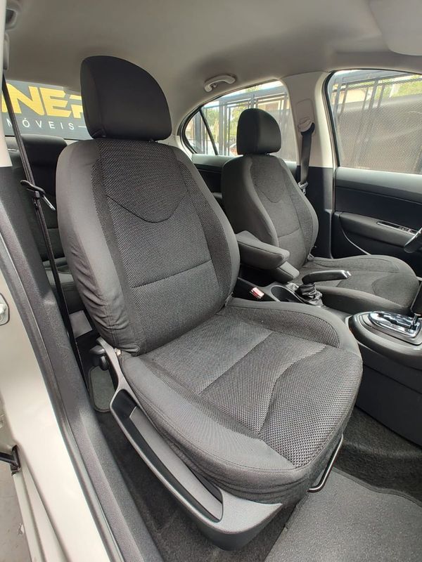 Peugeot 408 Sedan Allure 2.0 16V 2011/2012 RENNER AUTOMÓVEIS LAJEADO / Carros no Vale