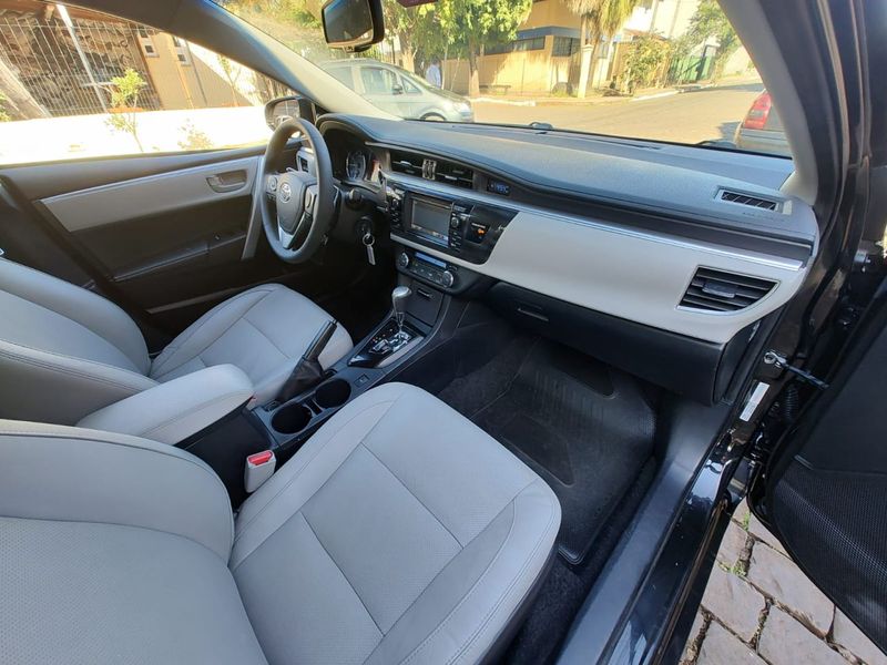 Toyota Corolla XEi 2.0 16V 2016/2016 RENNER AUTOMÓVEIS LAJEADO / Carros no Vale Toyota Corolla XEi 2.0 16V 2016/2016 RENNER AUTOMÓVEIS LAJEADO / Carros no Vale