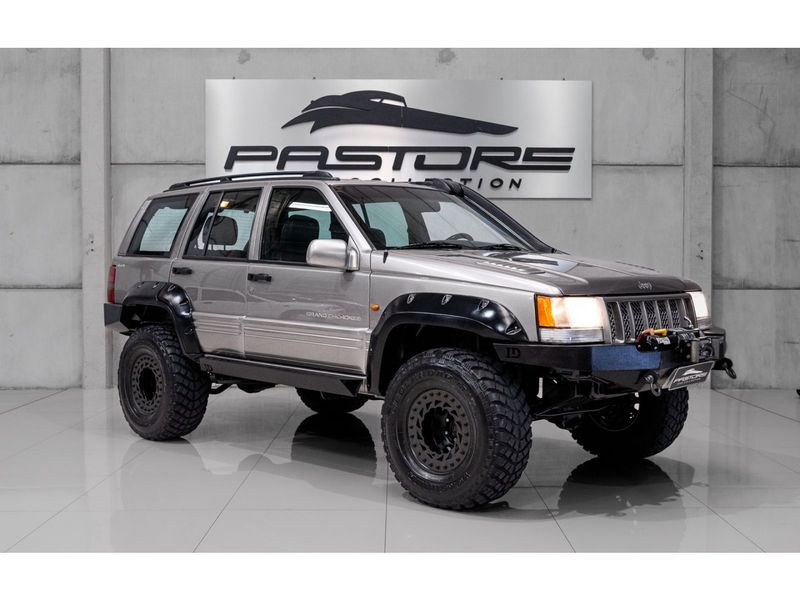 JEEP GRAND CHEROKEE 5.9 LIMITED LX 4X4 V8 16V 1998/1998 PASTORE CAR COLLECTION BENTO GONÇALVES / Carros no Vale JEEP GRAND CHEROKEE 5.9 LIMITED LX 4X4 V8 16V 1998/1998 PASTORE CAR COLLECTION BENTO GONÇALVES / Carros no Vale